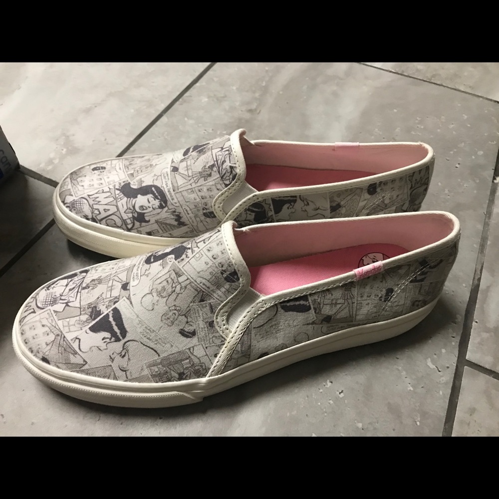 Betty & Veronica keds nwob